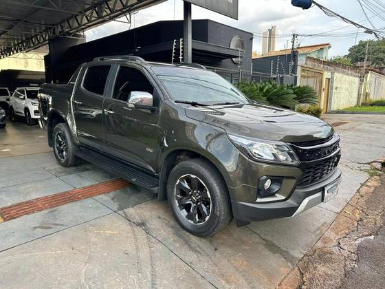 CHEVROLET S10 2.8 16V TURBO DIESEL HIGH COUNTRY CD 4X4 AUTOMÁTICO